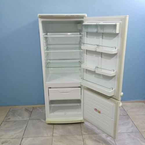 Indesit SB167.027 (4)